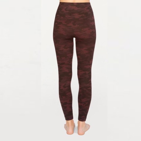 SPANX Look At Me Now Wine Camo Shaping Seamless Leggings Size S - Picture 2 of 9